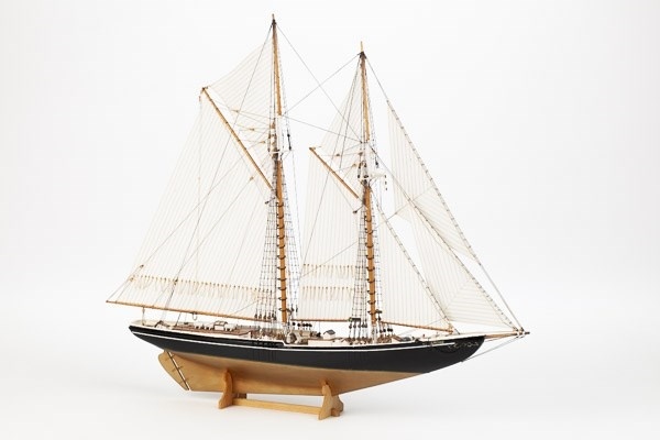 1:100 Bluenose II - Skrog i tre v:7422512