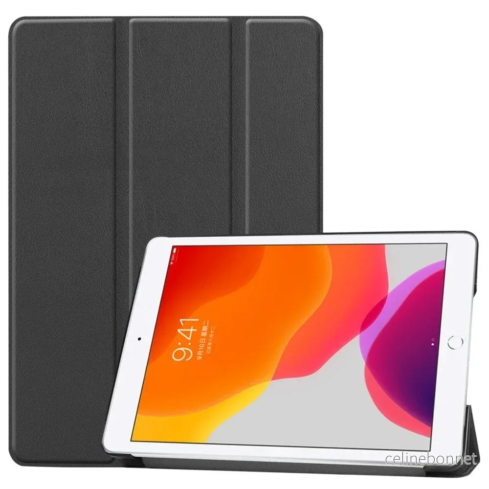 Apple iPad 10.2" (2021 / 2020 / 2019) Skinn Flip Deksel m. Stativ – Sv v:1318200 Apple iPad 10.2" (2021 / 2020 / 2019) Skinn Flip Deksel m. Stativ – Sv v:1318200