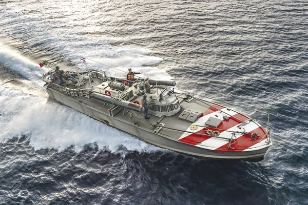 Italeri 1:35 M.A.S. 568 4a Serie med mannskap v:3761322